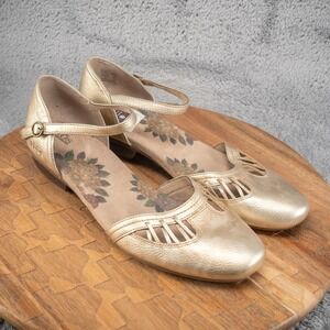 Taos Honor Gold Leather Mary Jane Closed Toe Ankle Strap Shoes Womens 10